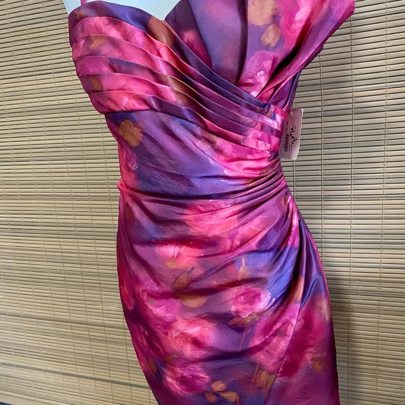 NWT! Darling bright dress for the track, parties, all summer’s fun - Picture 10 of 15